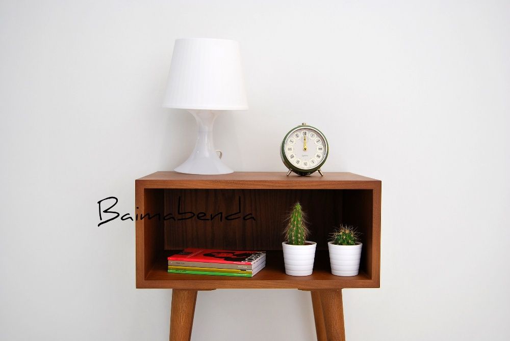 Mesa de Cabeceira ou apoio retro vintage estilo nordico